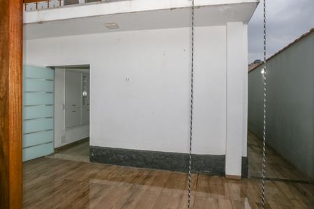 Casa à venda com 144m², 2 quartos e 2 vagasChurrasqueira