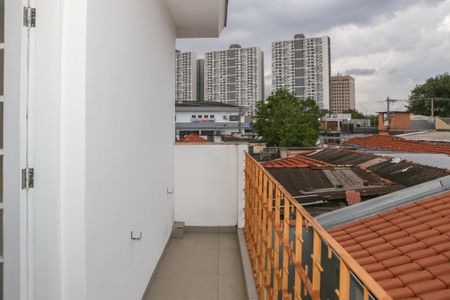 Casa à venda com 144m², 2 quartos e 2 vagasSacada da Área de Serviço