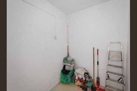 Apartamento à venda com 74m², 3 quartos e 1 vagaQuarto Serviço