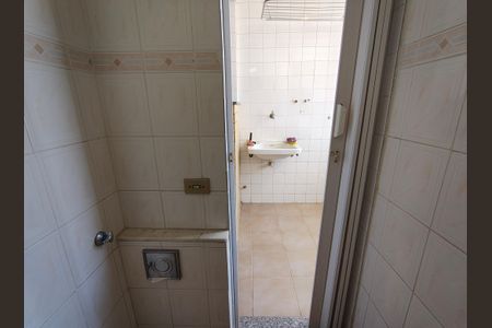 Apartamento à venda com 74m², 3 quartos e 1 vagaBanheiro Serviço