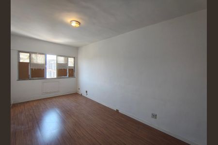 Apartamento à venda com 74m², 3 quartos e 1 vagaSala