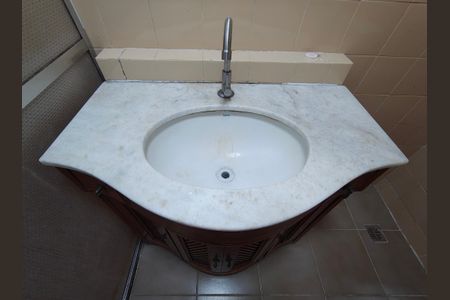 Apartamento à venda com 74m², 3 quartos e 1 vagaBanheiro Social