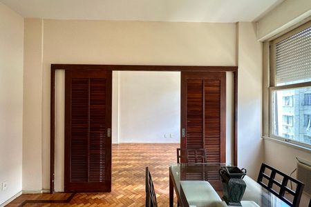 Apartamento à venda com 3 quartos, 107m² em Copacabana, Rio de Janeiro
