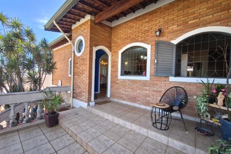 Casa à venda com 200m², 4 quartos e 4 vagasQuintal