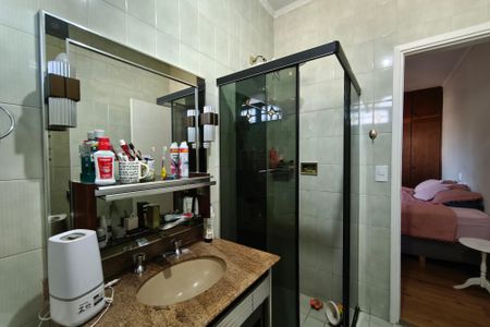 Casa à venda com 200m², 4 quartos e 4 vagasBanheiro Suíte