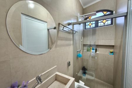 Casa à venda com 200m², 4 quartos e 4 vagasBanheiro Suíte 2