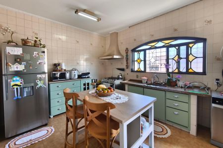 Casa à venda com 200m², 4 quartos e 4 vagasCozinha