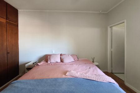 Casa à venda com 200m², 4 quartos e 4 vagasQuarto Suíte 