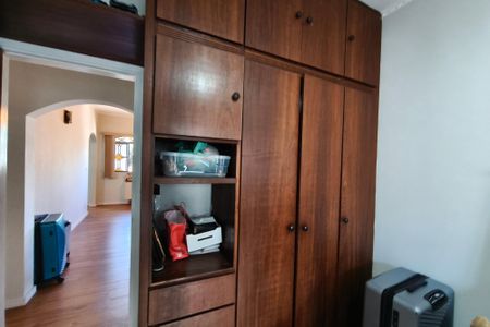 Casa à venda com 200m², 4 quartos e 4 vagasQuarto Suíte 2