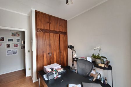 Casa à venda com 200m², 4 quartos e 4 vagasQuarto 4