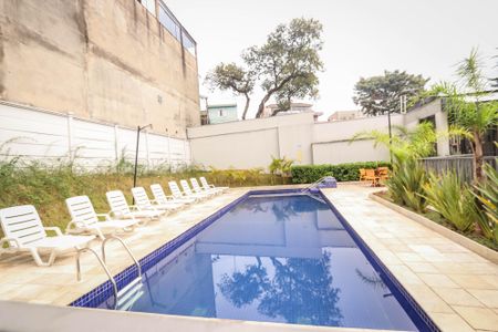 Apartamento para alugar com 38m², 2 quartos e sem vagaÁrea comum - Piscina