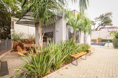 Apartamento para alugar com 38m², 2 quartos e sem vagaÁrea comum - Churrasqueira