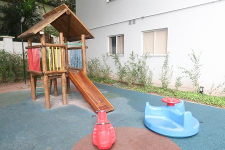 Apartamento para alugar com 38m², 2 quartos e sem vagaÁrea comum - Playground