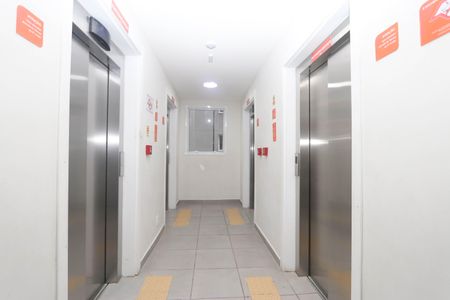 Apartamento para alugar com 38m², 2 quartos e sem vagaElevador