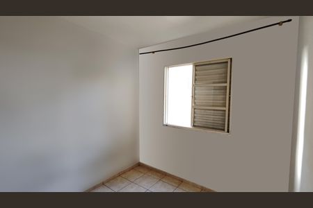 Quarto 2 de apartamento para alugar com 2 quartos, 48m² em Vila Popular, Ferraz de Vasconcelos