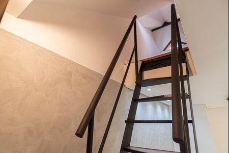 Studio à venda com 39m², 1 quarto e sem vagaEscada