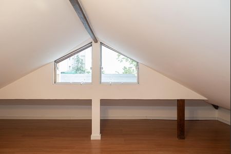 Studio à venda com 39m², 1 quarto e sem vagaSótão