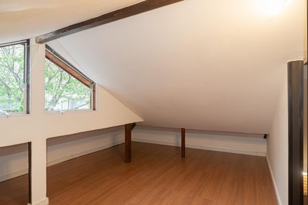 Studio à venda com 39m², 1 quarto e sem vagaSótão