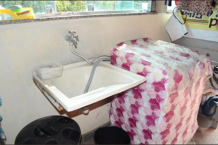 Casa à venda com 250m², 2 quartos e 2 vagasÁrea de Serviço