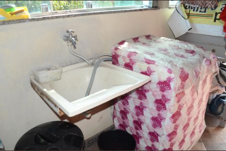 Casa à venda com 250m², 2 quartos e 2 vagasÁrea de Serviço