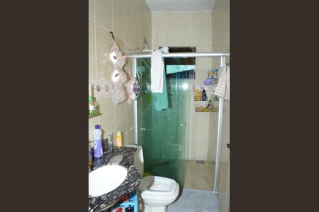 Casa à venda com 250m², 2 quartos e 2 vagasBanheiro Social