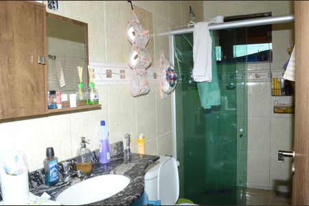 Casa à venda com 250m², 2 quartos e 2 vagasBanheiro Social