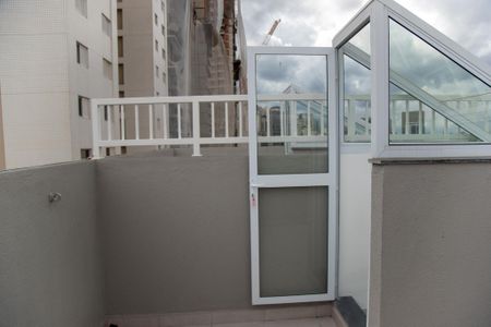Studio à venda com 48m², 1 quarto e sem vaga Studio à venda com 48m², 1 quarto e sem vagaCobertura
