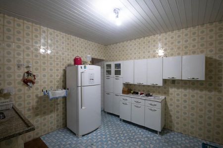 Casa à venda com 152m², 2 quartos e 3 vagas Casa à venda com 152m², 2 quartos e 3 vagasCozinha