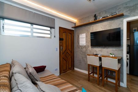 Sala de apartamento à venda com 2 quartos, 42m² em Cerqueira César, São Paulo