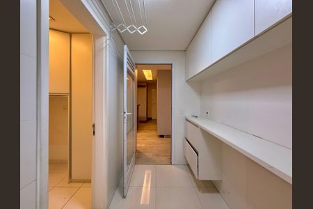 Apartamento à venda com 161m², 3 quartos e 3 vagasÁrea de Serviço