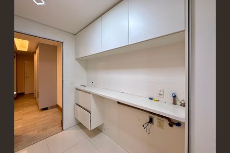 Apartamento à venda com 161m², 3 quartos e 3 vagasÁrea de Serviço