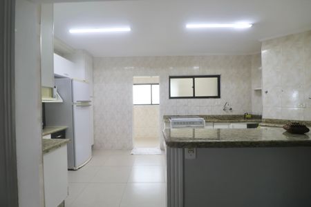 Apartamento para alugar com 134m², 3 quartos e 2 vagas Apartamento para alugar com 134m², 3 quartos e 2 vagasCozinha