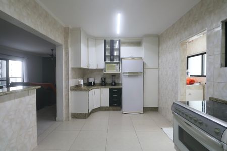 Apartamento para alugar com 134m², 3 quartos e 2 vagas Apartamento para alugar com 134m², 3 quartos e 2 vagasCozinha