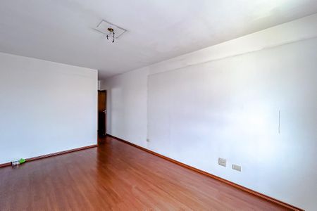 Casa à venda com 196m², 4 quartos e 3 vagasSuite