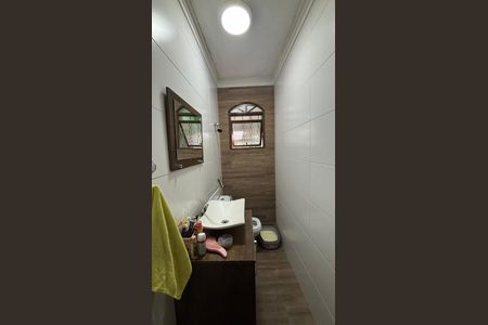 Casa à venda com 171m², 3 quartos e 3 vagasLavabo