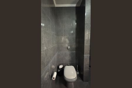 Casa à venda com 171m², 3 quartos e 3 vagasBanheiro