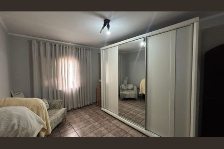 Casa à venda com 171m², 3 quartos e 3 vagasQuarto 2