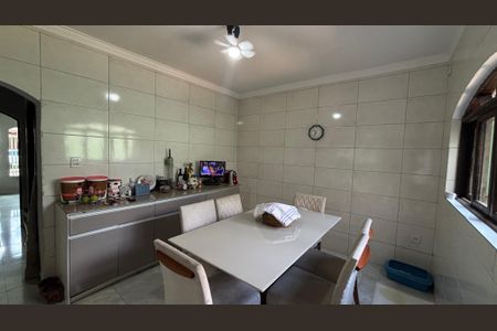Casa à venda com 171m², 3 quartos e 3 vagasCozinha