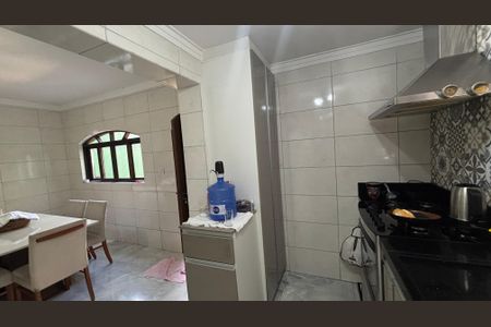 Casa à venda com 171m², 3 quartos e 3 vagasCozinha