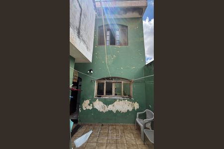 Casa à venda com 171m², 3 quartos e 3 vagasQuintal