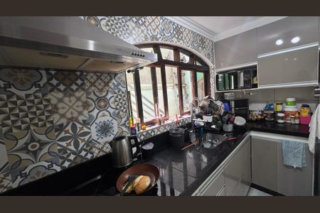 Casa à venda com 171m², 3 quartos e 3 vagasCozinha