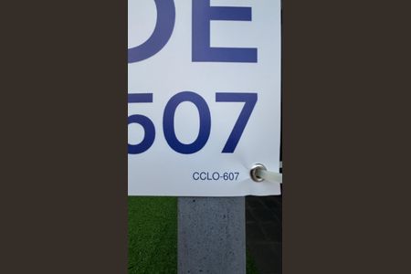 Casa à venda com 171m², 3 quartos e 3 vagasFachada