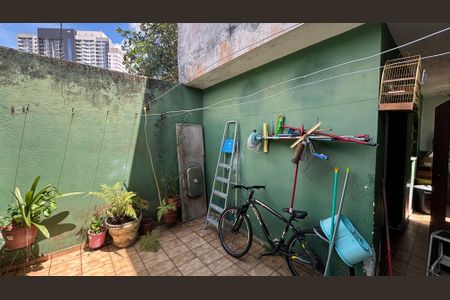 Casa à venda com 171m², 3 quartos e 3 vagasQuintal