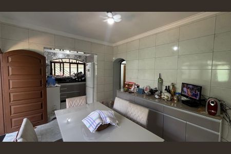 Casa à venda com 171m², 3 quartos e 3 vagasCozinha