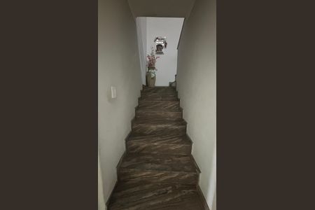 Escada de casa à venda com 3 quartos, 171m² em Vila Homero Thon, Santo André