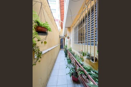 Casa à venda com 280m², 4 quartos e 2 vagasEntrada