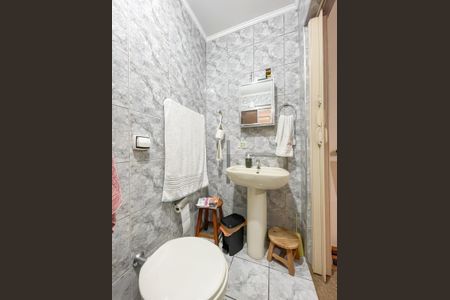 Casa à venda com 280m², 4 quartos e 2 vagasBanheiro da Suíte 1