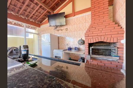 Casa à venda com 280m², 4 quartos e 2 vagasChurrasqueira