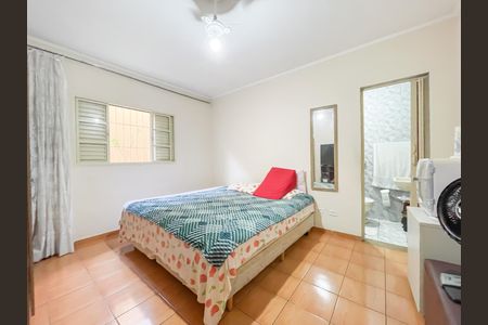 Casa à venda com 280m², 4 quartos e 2 vagasSuíte 1