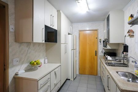 Apartamento à venda com 83m², 3 quartos e 2 vagasCozinha